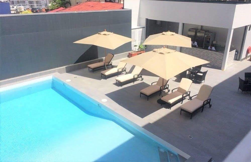 Queens Hotel Paramaribo Exteriér fotografie